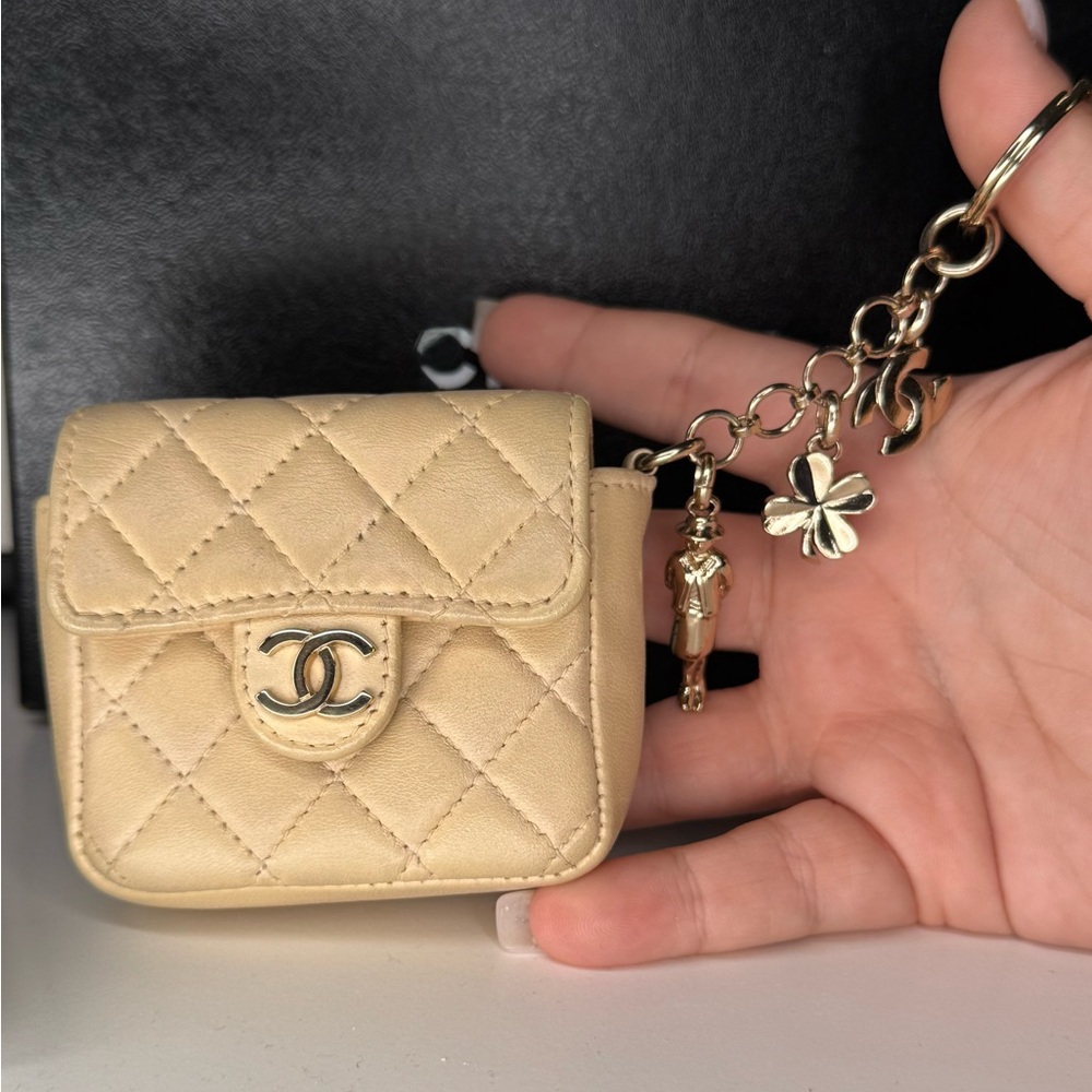 CHANEL RARE MINI CLASSIC FLAP BEIGE CREAM KEYCHAIN / BAG CHARM
